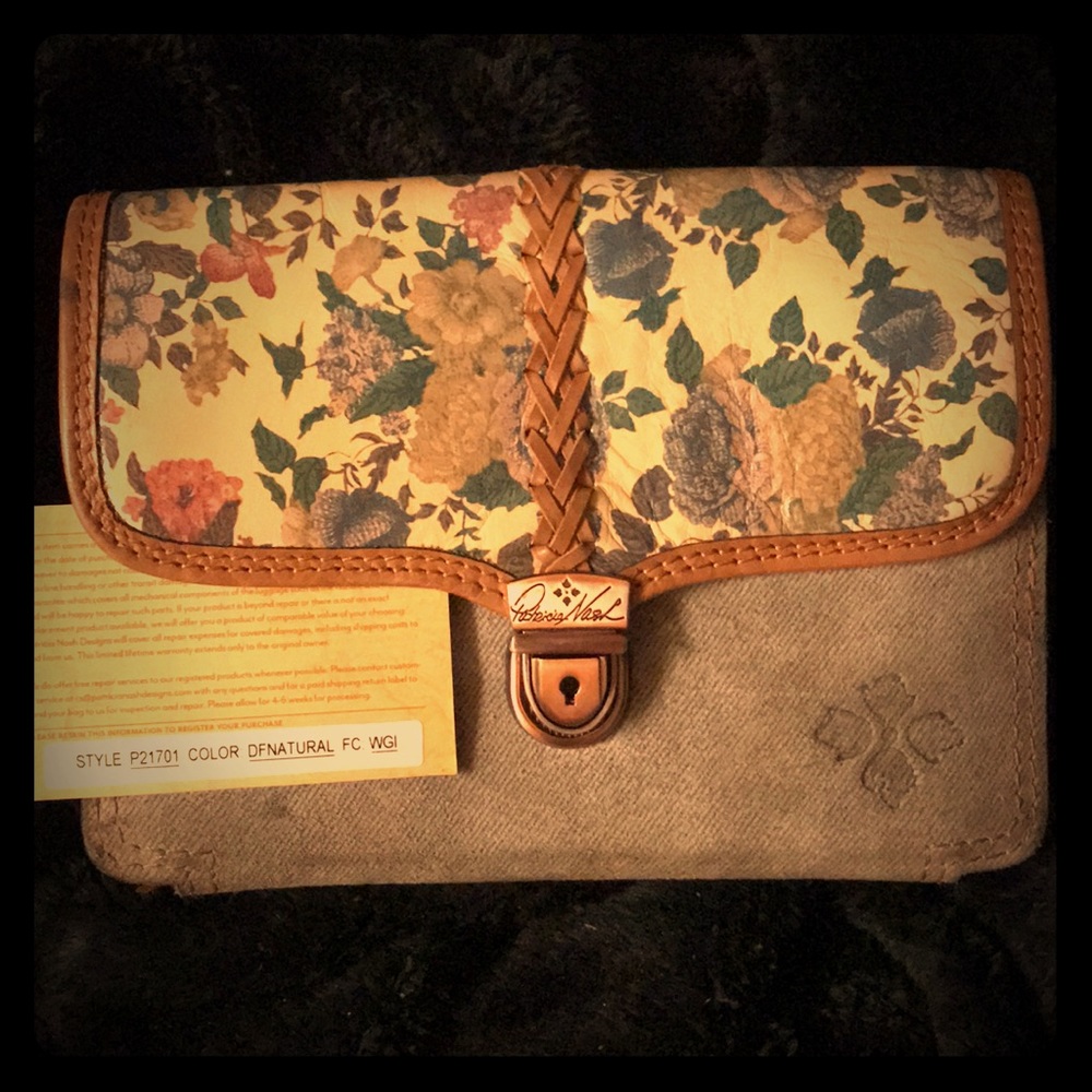 Brand new Patricia Nash.  Cross body purse